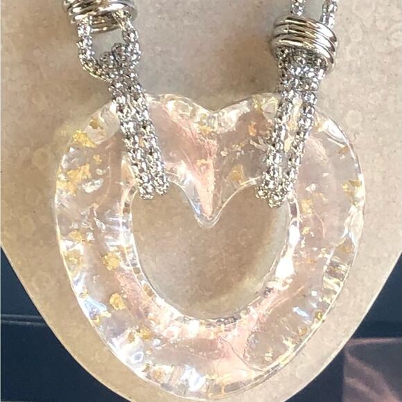 Urban Outfitters NWT Double Strand Silver Tone Acrylic Heart Pendant Necklace - Picture 13 of 16